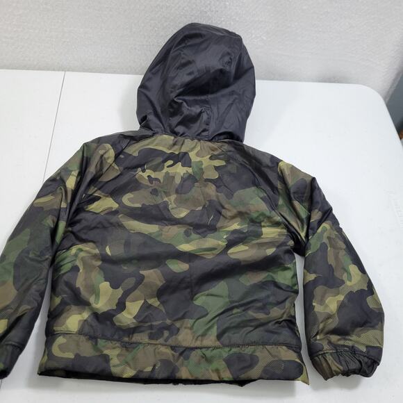 Nike Camouflage Toddler Lightweight Hooded Jacket Size 2T 51424-0789 - Picture 4 of 7